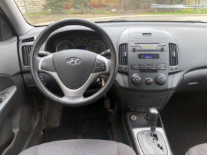 Hyundai Elantra Touring centre console