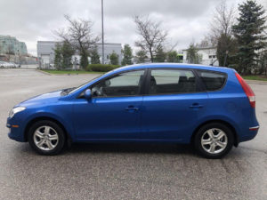 Hyundai Elantra Touring side view