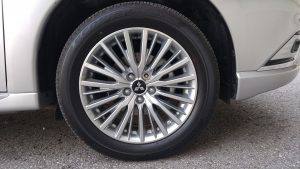 2019 Mitusbishi Outlander PHEV hybrid wheel