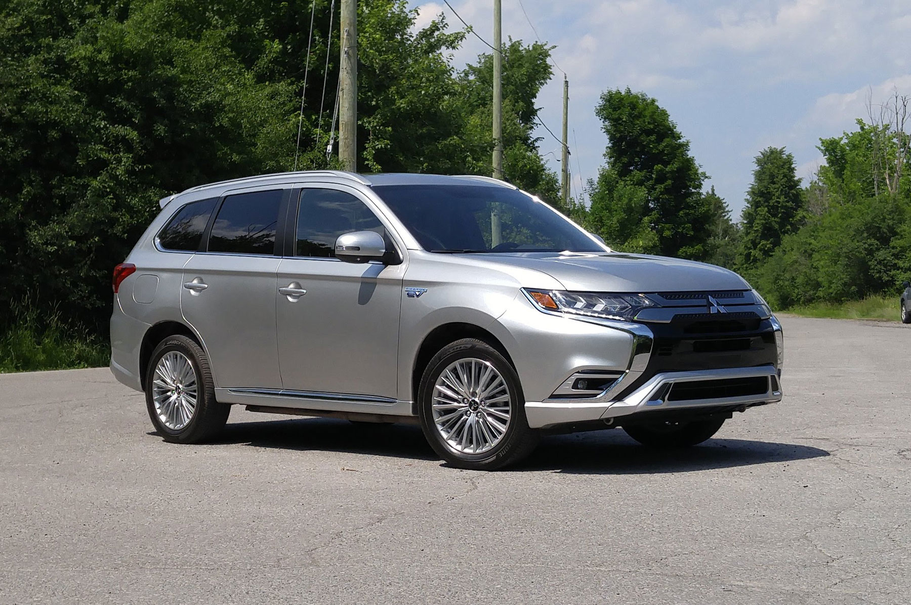 Review 2019 Mitsubishi Outlander PHEV - Car Reviews and Tips