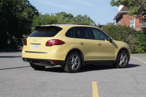 Porsche Cayenne Diesel rear view