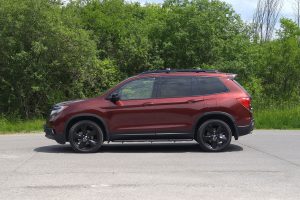 2019 Honda Passport side view