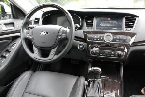 Kia Cadenza interior