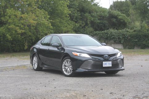 2019 Toyota Camry Hybrid Review