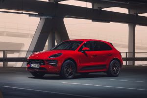 2020 Porsche Macan Red