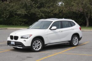 White 2015 BMW X1 