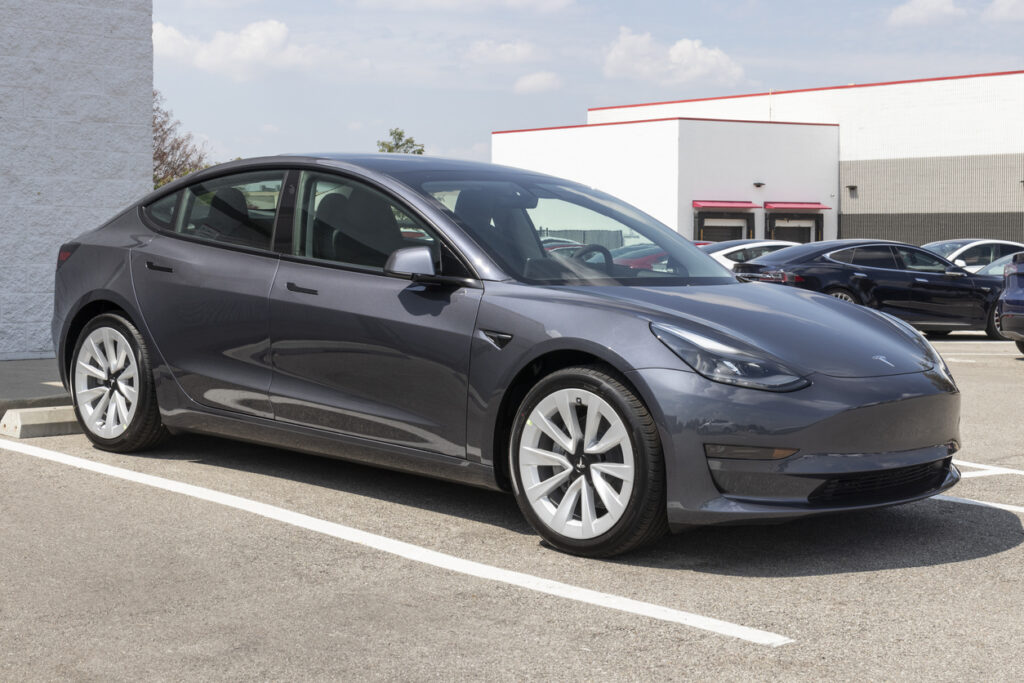 Tesla Model 3 EV 