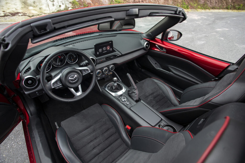 Mazda Miata MX-5 Interior