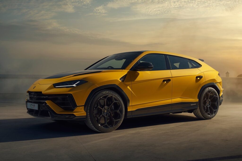 2023 Lamborghini Urus Performante